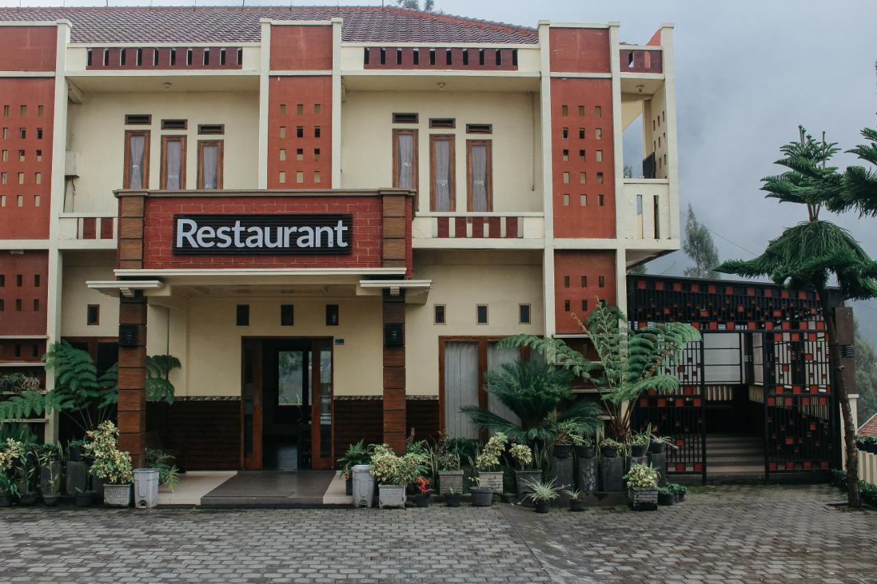 Sm Bromo Hotel Probolinggo Exterior foto